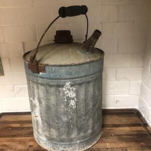 Vintage 1 gal Galvanized Gas Can Wooden Handle